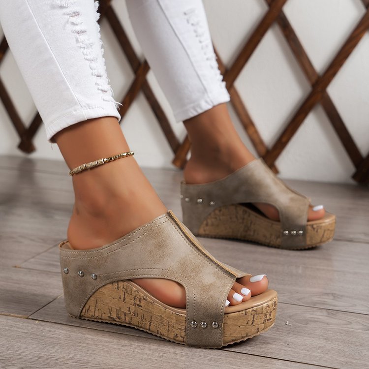 Sandales compensées bout ouvert grande taille - look complet