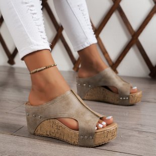 Sandales compensées bout ouvert grande taille - détail du bout ouvert