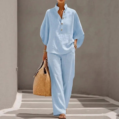 Ensemble femme haut manches courtes et pantalon droit - détail des manches