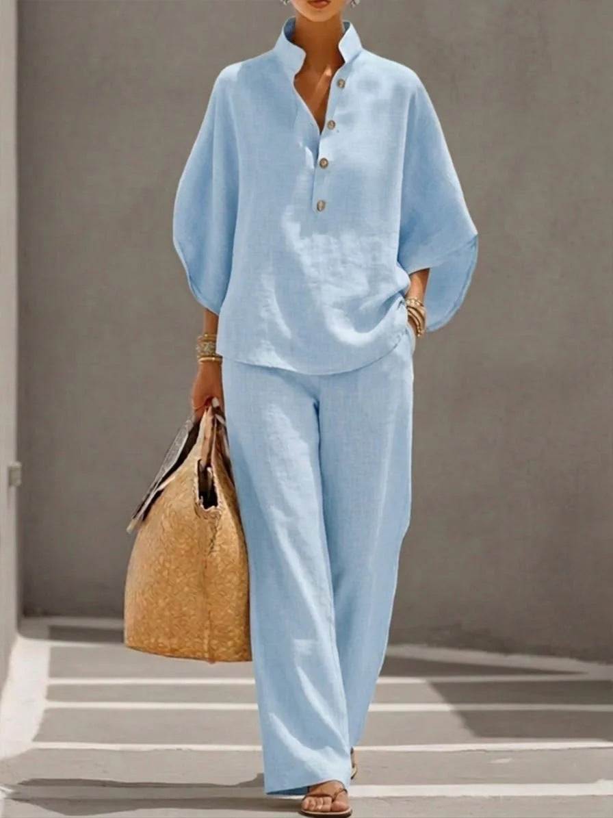 Ensemble femme haut manches courtes et pantalon droit - détail du tissu