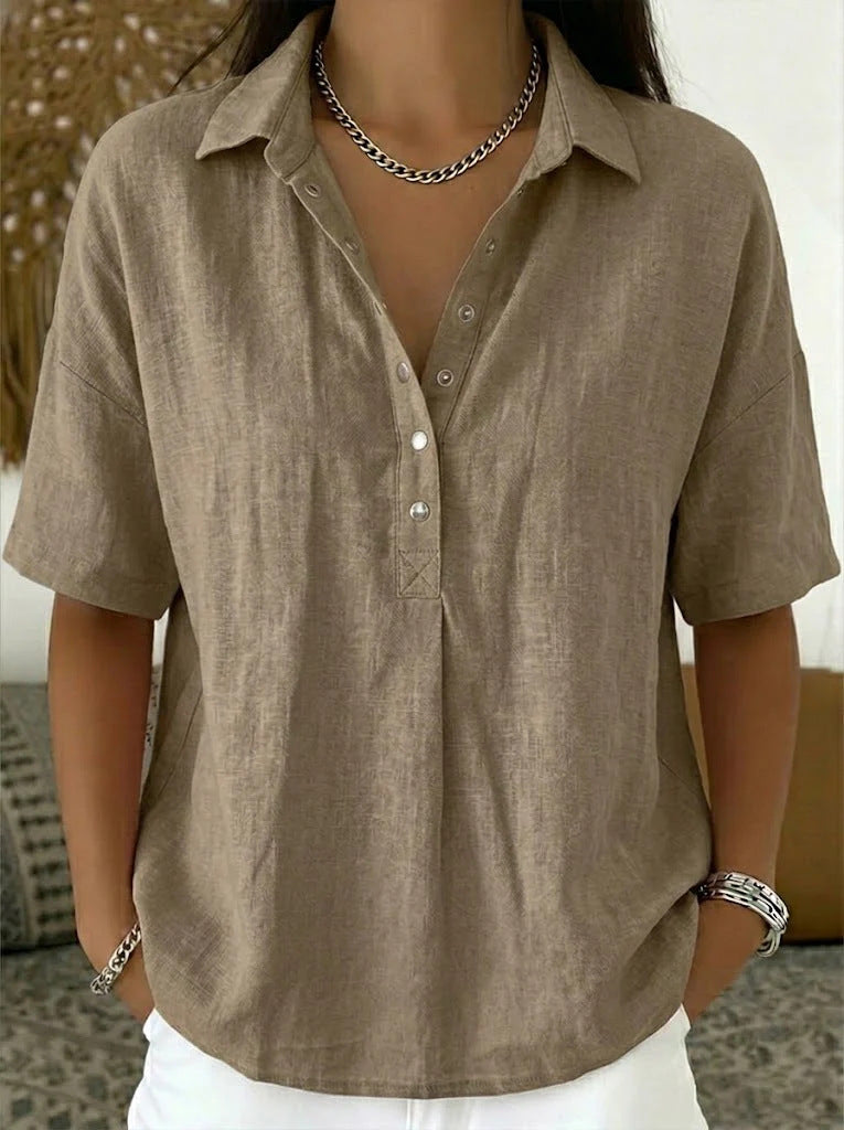 Chemise boutonnée manches courtes pour femme, détail des manches