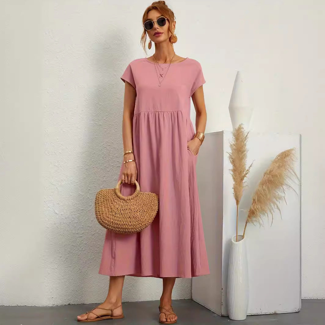 Robe longue ample, vue rapprochée du col