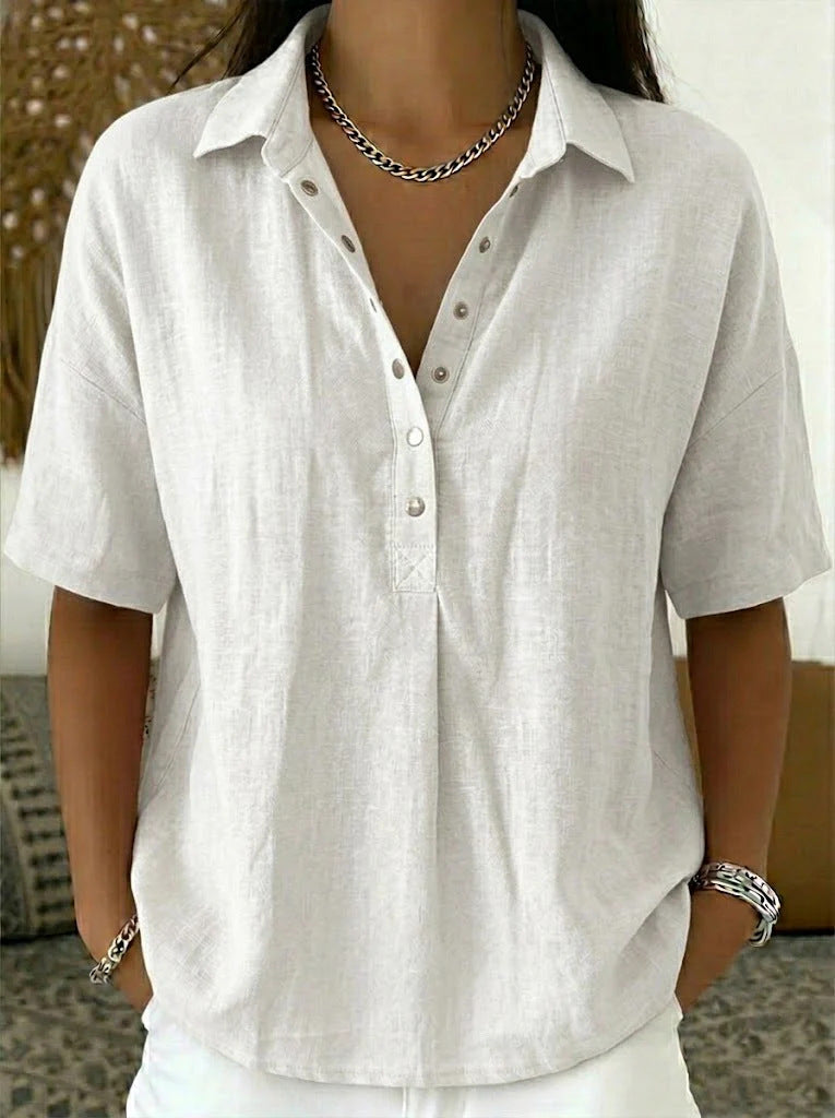 Chemise boutonnée manches courtes pour femme, mise en situation